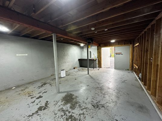 Interior, Wooden Beams