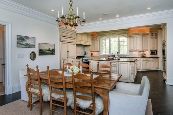 Chandelier, Dining room, Interior, Kitchen, Recessed Lighting, Stainless Steel Appliances, Wood Texture Flooring