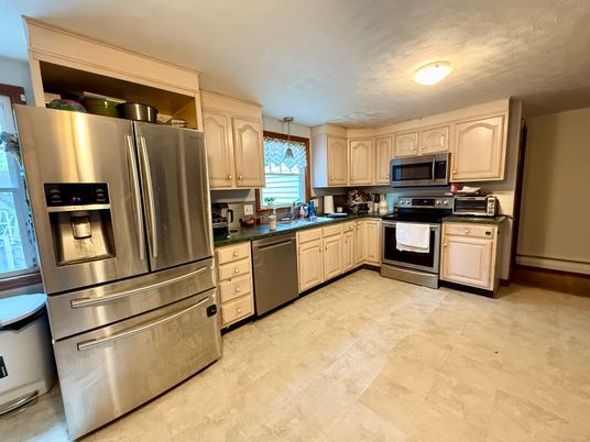 Interior, Kitchen, Stainless Steel Appliances