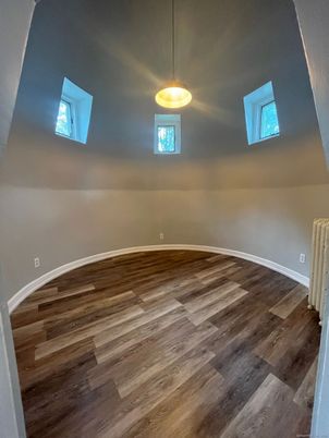 Empty room, Interior, Pendant Lights, Wood Texture Flooring