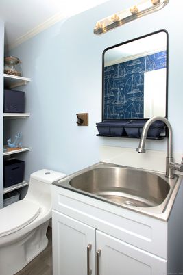 Interior, Washer, Wood Texture Flooring