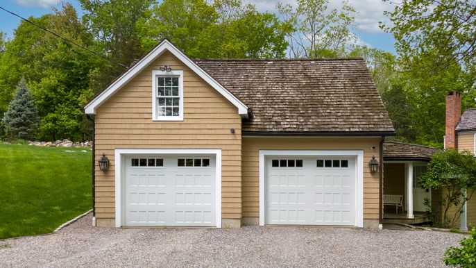 Attached, Detached Garage, Exterior, Facade, Brick Traditional