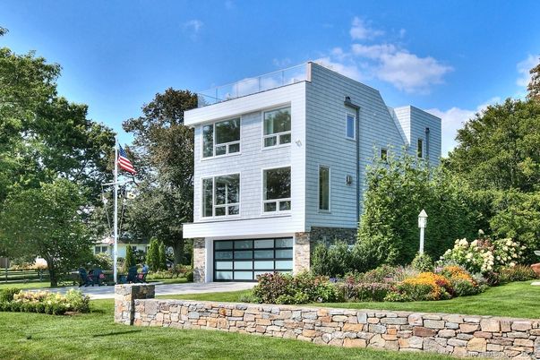 Attached, Exterior, Facade, Modern