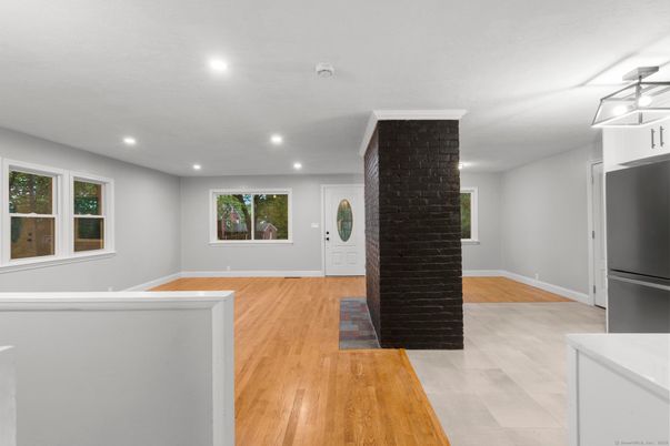 Interior, Recessed Lighting, Wood Texture Flooring