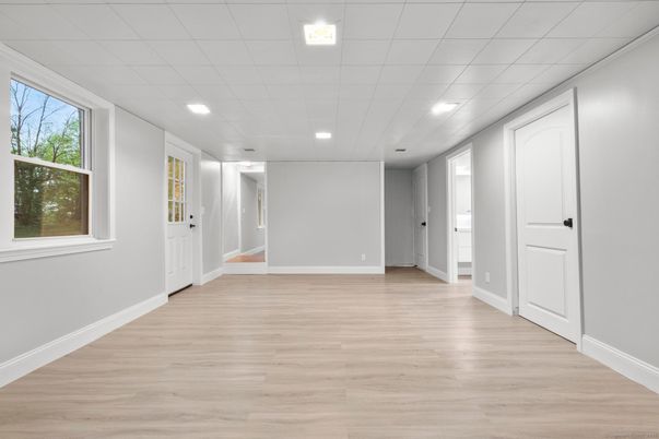 Empty room, Interior, Recessed Lighting, Wood Texture Flooring