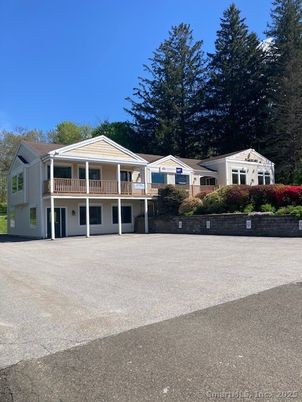 Exterior, Facade, American Craftsman