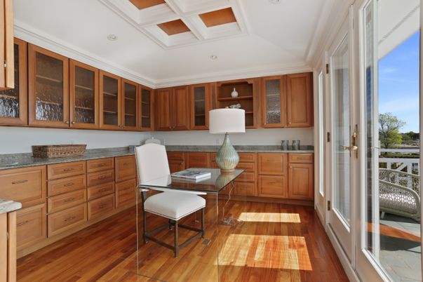 Home Office, Interior, Recessed Lighting, Wood Texture Flooring