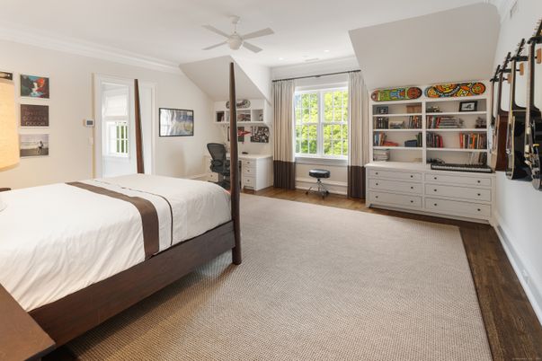 Bedroom, Home Office, Interior, Recessed Lighting, Wood Texture Flooring