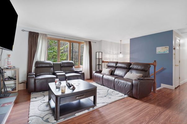 Interior, Living room, Pendant Lights, Wood Texture Flooring