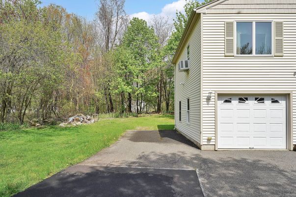 Detached Garage, Exterior