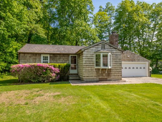 Backyard, Detached Garage, Exterior, Facade, Ranch