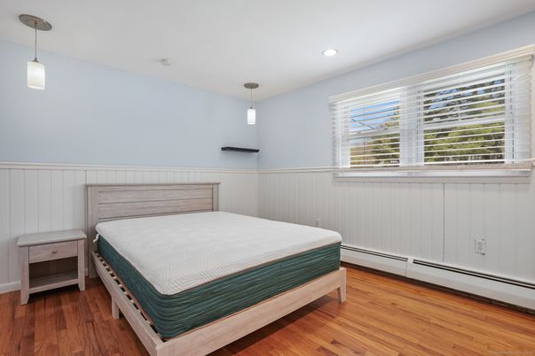 Bedroom, Interior, Pendant Lights, Recessed Lighting, Wood Texture Flooring
