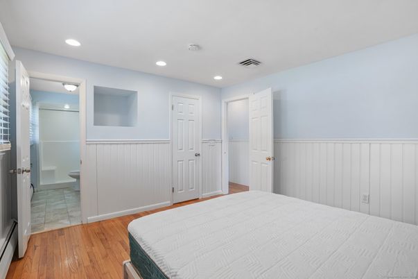 Bathroom, Bedroom, Interior, Recessed Lighting, Wood Texture Flooring