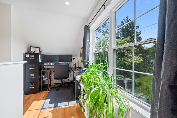 Home Office, Interior, Recessed Lighting, Wood Texture Flooring