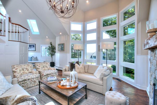 Chandelier, Fireplace, Interior, Living room, Recessed Lighting, Wood Texture Flooring