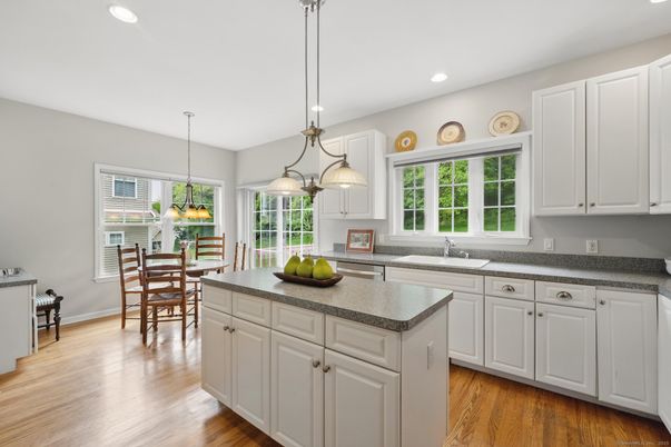 Dining room, Interior, Kitchen, Pendant Lights, Recessed Lighting, Wood Texture Flooring