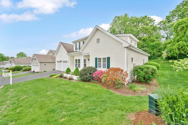 Attached, Backyard, Exterior, Facade, Queen Anne Victorian