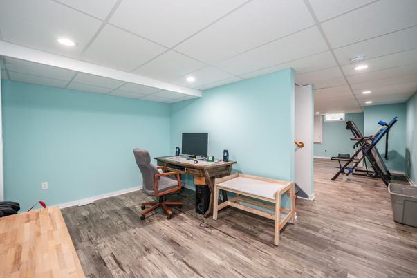 Fitness Equipment, Game Room, Interior, Recessed Lighting, Wood Texture Flooring