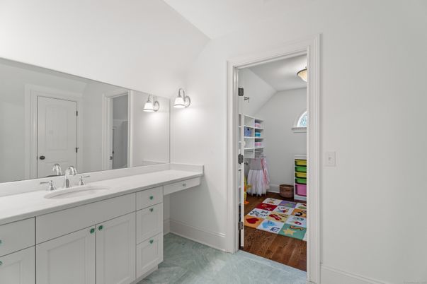 Bathroom, Dual Sink Vanities, Interior, Wood Texture Flooring