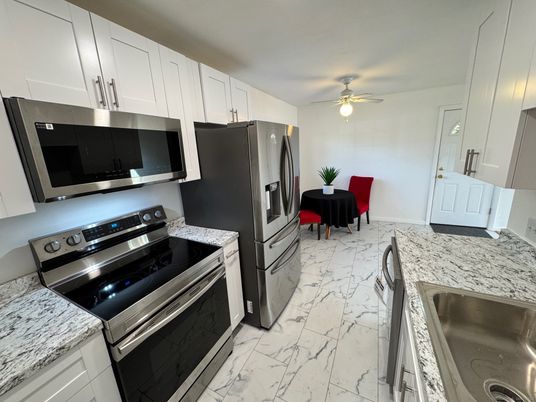 Dining room, Interior, Kitchen, Marble, Stainless Steel Appliances
