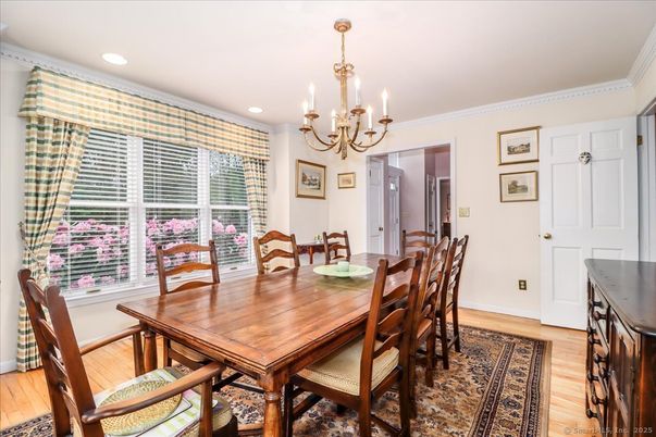 Chandelier, Dining room, Interior, Recessed Lighting, Wood Texture Flooring