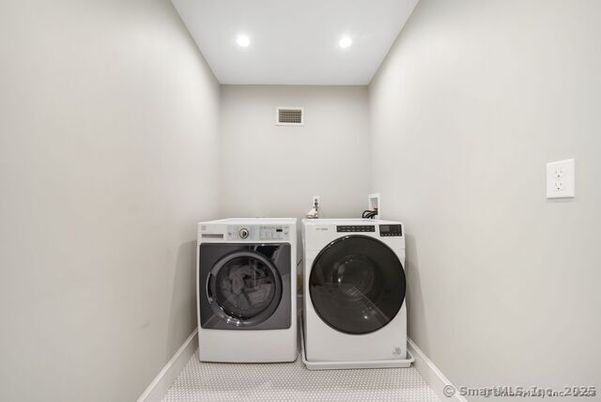 Interior, Recessed Lighting, Washer