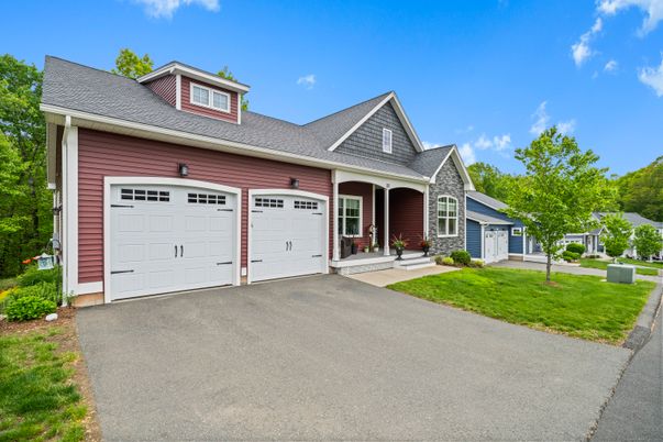 Attached, Exterior, Facade, Cape Cod