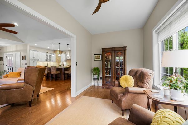Interior, Kitchen, Living room, Pendant Lights, Recessed Lighting, Wood Texture Flooring