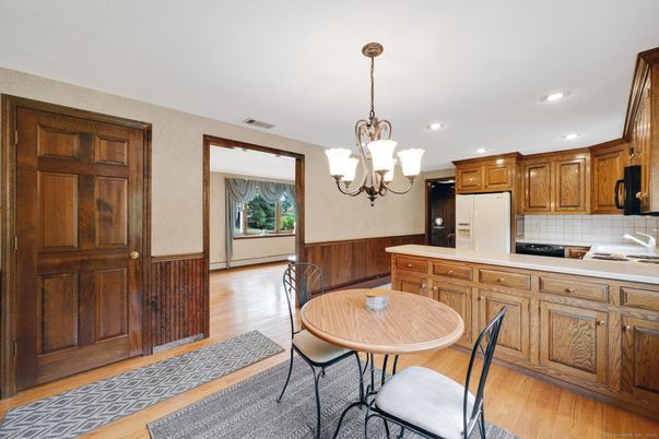 Chandelier, Dining room, Interior, Kitchen, Recessed Lighting, Wood Texture Flooring