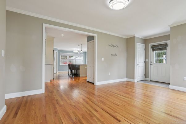 Dining room, Empty room, Interior, Pendant Lights, Recessed Lighting, Wood Texture Flooring