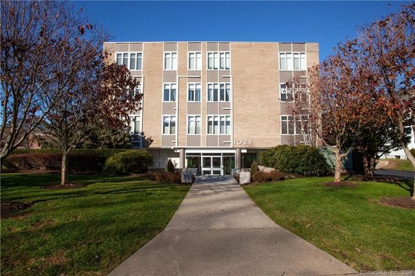 Exterior, Facade, Condo Building