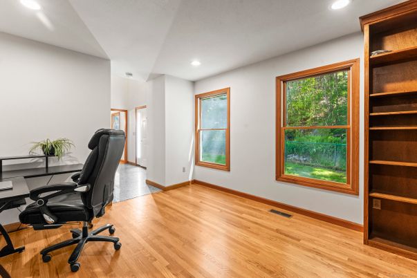 Home Office, Interior, Recessed Lighting, Wood Texture Flooring