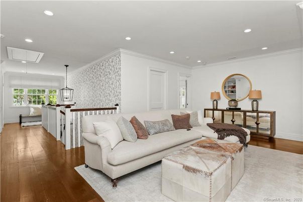 Interior, Living room, Pendant Lights, Recessed Lighting, Wood Texture Flooring