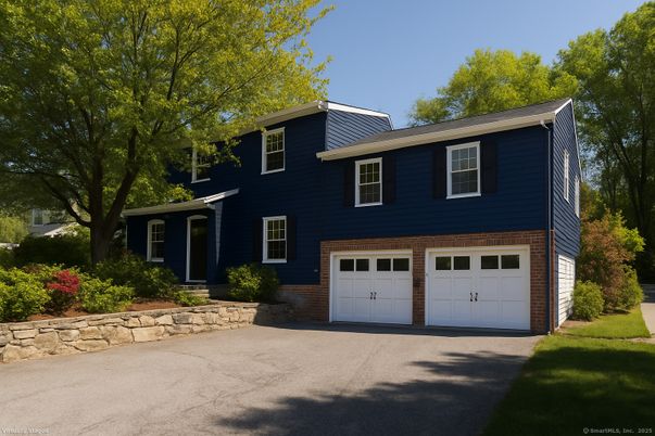 Attached, Exterior, Facade, Split Level