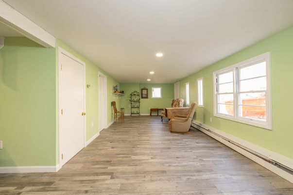 Interior, Recessed Lighting, Wood Texture Flooring