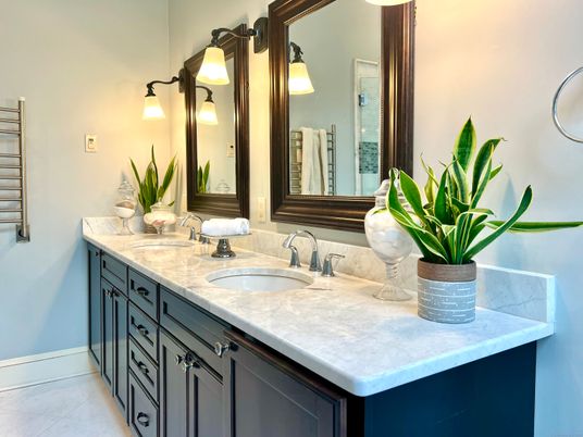 Bathroom, Dual Sink Vanities, Interior