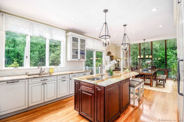 Dining room, Interior, Kitchen, Pendant Lights, Recessed Lighting, Wood Texture Flooring