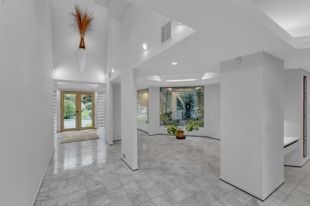 Interior, Marble, Recessed Lighting