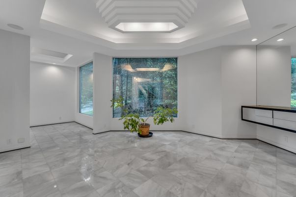 Empty room, Interior, Marble, Recessed Lighting