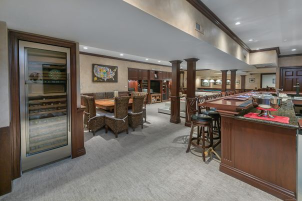 Dining room, Interior, Recessed Lighting