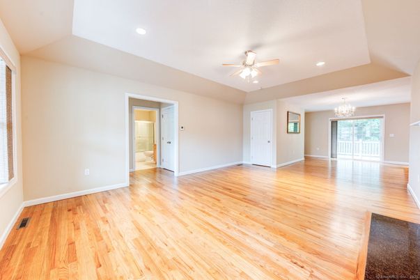 Chandelier, Empty room, Interior, Recessed Lighting, Wood Texture Flooring