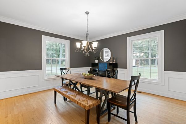 Chandelier, Dining room, Interior, Piano, Wood Texture Flooring
