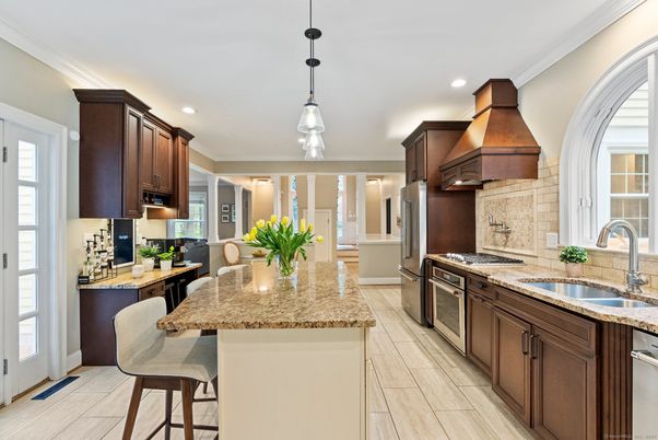Interior, Kitchen, Pendant Lights, Recessed Lighting, Stainless Steel Appliances