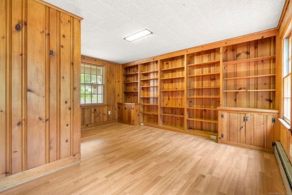 Empty room, Interior, Recessed Lighting, Wood Texture Flooring, Wooden Walls