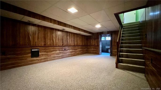 Empty room, Interior, Recessed Lighting, Wooden Walls