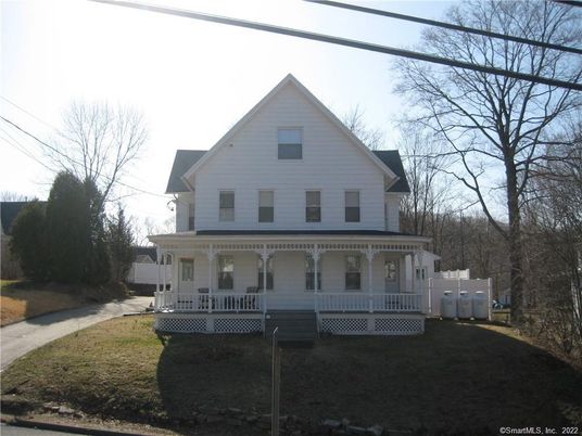 Backyard, Exterior, Facade, Farmhouse