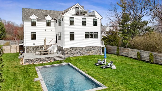 Backyard, Exterior, Pool