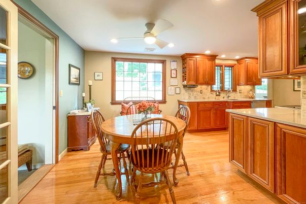 Dining room, Interior, Kitchen, Recessed Lighting, Wood Texture Flooring