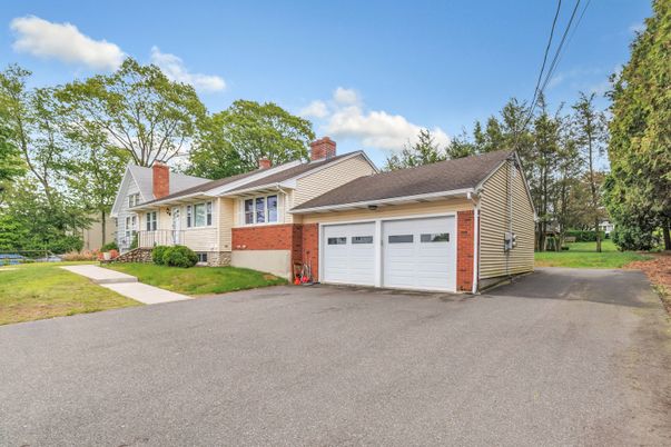 Attached, Exterior, Facade, Brick Facade, Cape Cod
