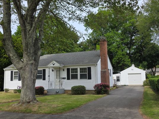 Detached Garage, Exterior, Facade, Cape Cod